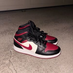 Nike Black Sneakers with Label Detail